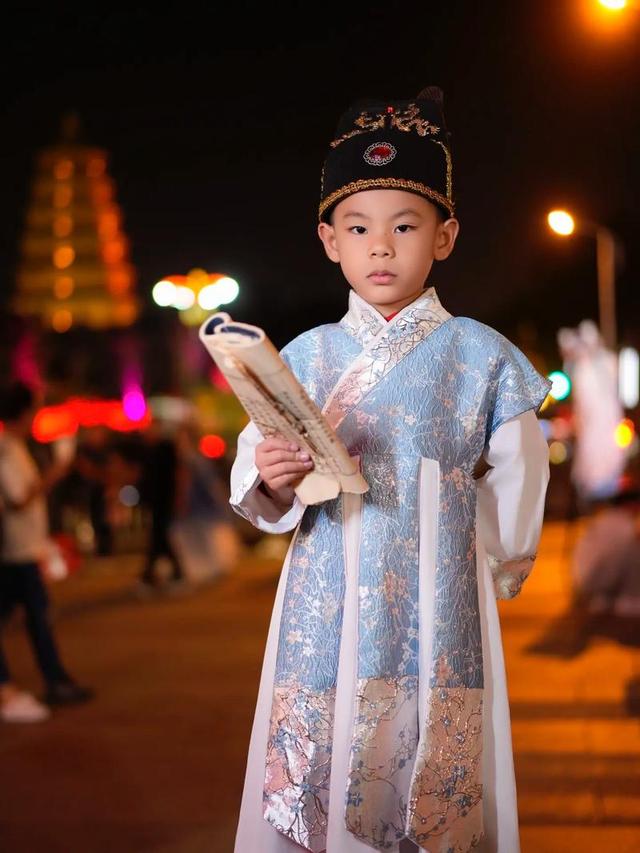 这趟西安之旅，最值回票价的竟然是大唐不夜城的文化觉醒