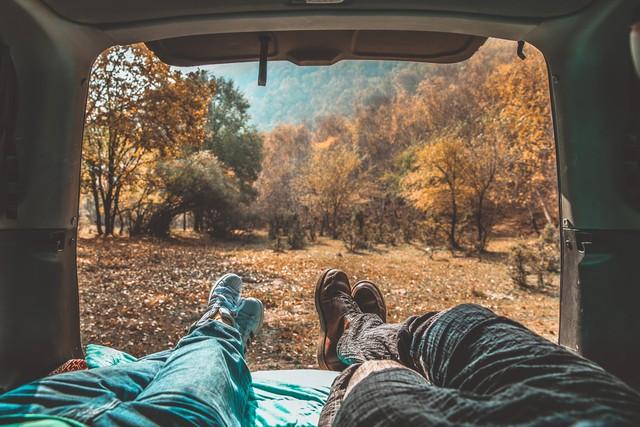 成都飞三亚只剩商务舱？秋假催火旅游市场，学生放假家长有假吗