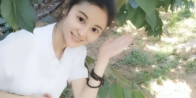 原来她早已去世！26岁全身溃烂不治而亡，被全家8口“吸血”多年