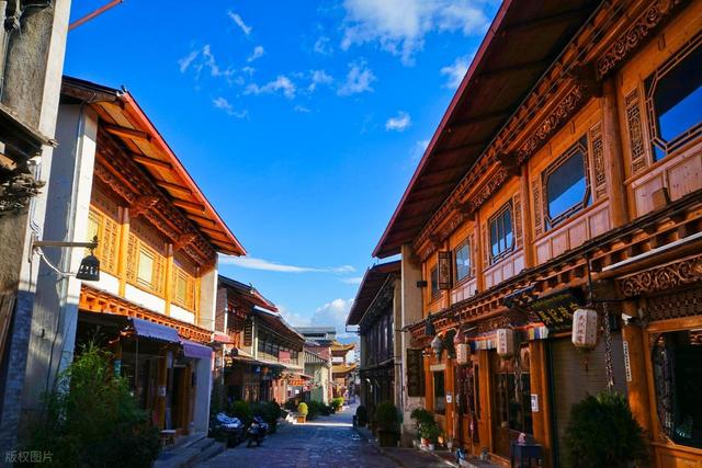 夏日文旅活力绽放“避暑游”“清凉游”玩法升级，游客选择更丰富