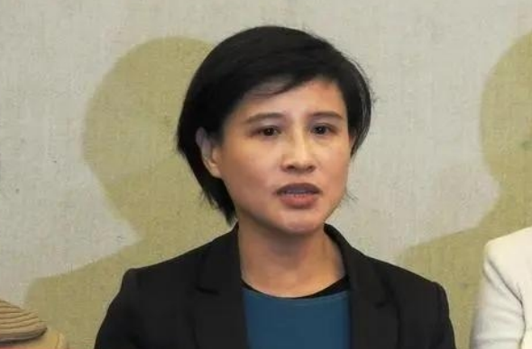 “台湾永远不会是中国的一份子”，她话音刚落，就被一明星扇巴掌