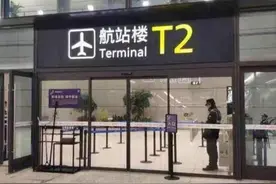 为什么聪明人都不坐 “晚班飞机”？乘客：坐一次就明白了图片