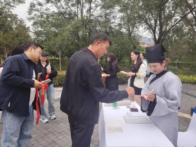 穿越千年！城固桔园景区“状元之路”NPC闯关，国庆嗨不停