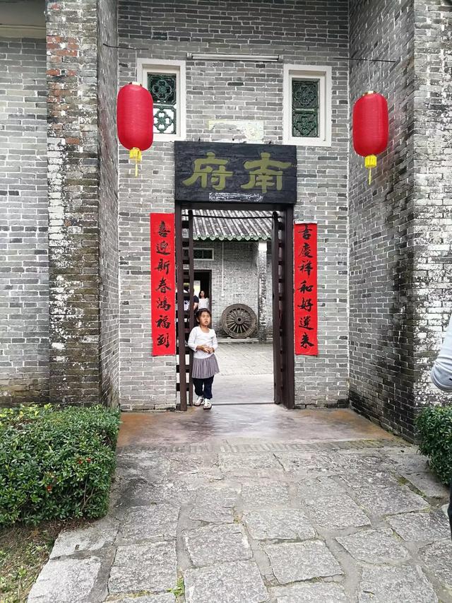 带着孙女去旅行（152）琼海红色娘子军纪念园游