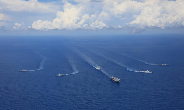 央视官宣中国003型航母“福建”舰正式入列，这3点国人必须要知道