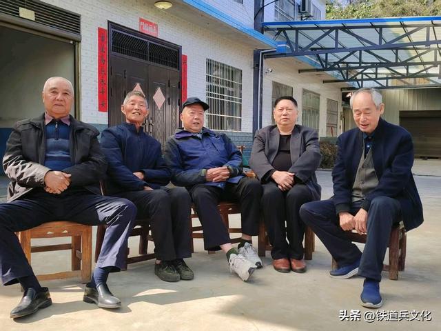跨越两省去看战友 文： 周振伦