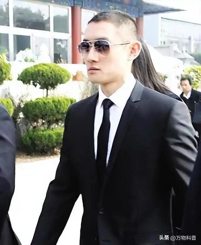 “封杀”4年后，49岁赵薇财力现状被扒	，结果估计和你想得不一样