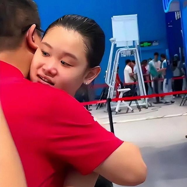 官宣退役不足1月，张家齐接受专访，句句不提却字字都提全红婵