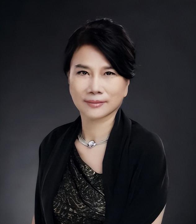 被停职审查、转移资产、搞办公室恋情，董明珠身上标签哪个是真的