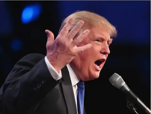 沙特不宣而战猛烈轰炸，多款战机连续发射炸弹，打破中东平静