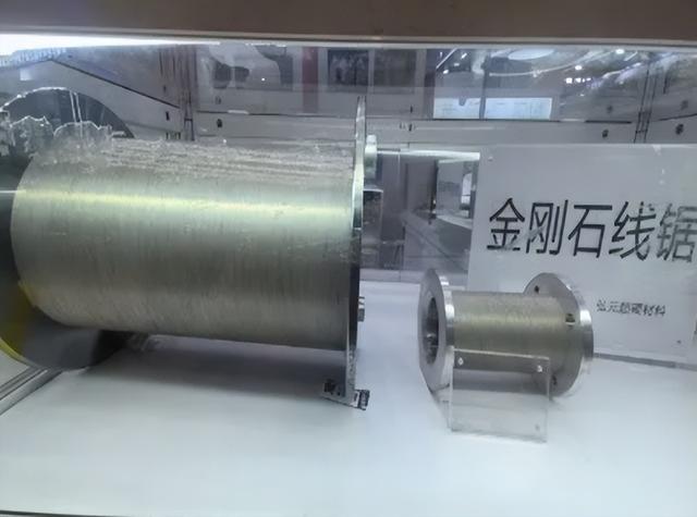 美国终于怕了,比稀土更致命的王牌,终于出手了！万斯：中国要冷静
