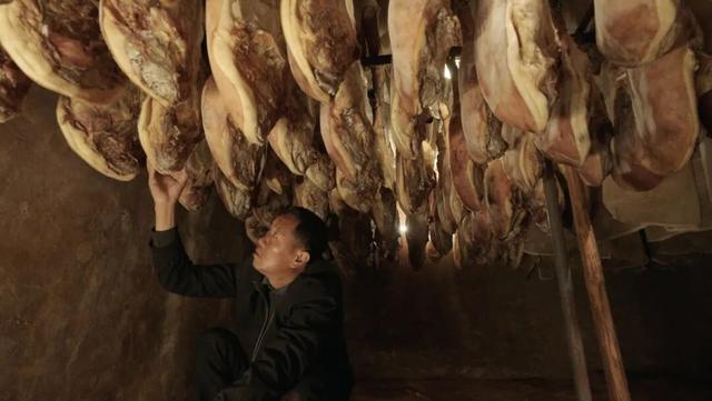 云南大理一座“避世古村”低调藏富贵，位于海拔1700多米的山中