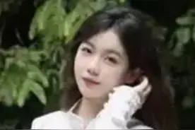 洋洋侃侃 | 碎花裙中显刚毅 重庆妹儿就是这么美！图片