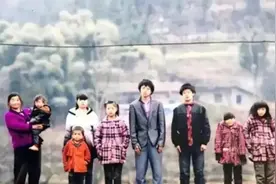 存钱不如存人，四川夫妻狂生11娃，长女患精神病，长子宁愿没出生图片