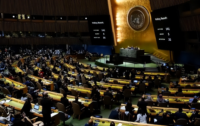 中国递交申请，不到48小时	，普京被邀进新联合国，特朗普要当主席