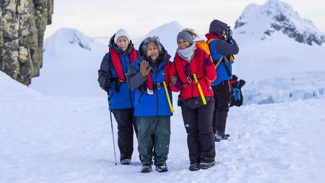 南极旅行官方指南 | 签证、行李、健康到环保守则，这一篇就够！