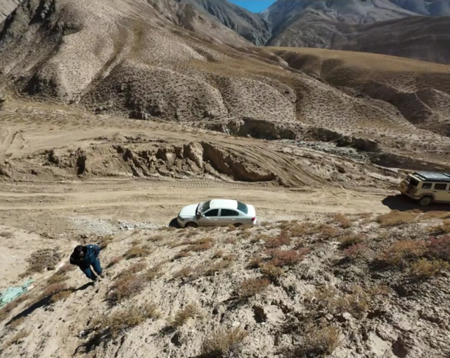 男子自驾青海失联后续：行车记录曝光，警方介入，车在人却消失了