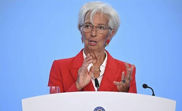 美联储如果真向特朗普低头最可能发生什么？黄金大概率上涨