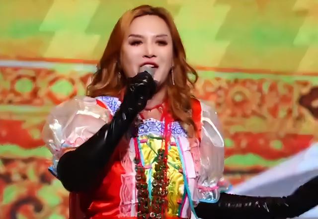 知名女歌手突发意外！已无法下地，多场演出暂停