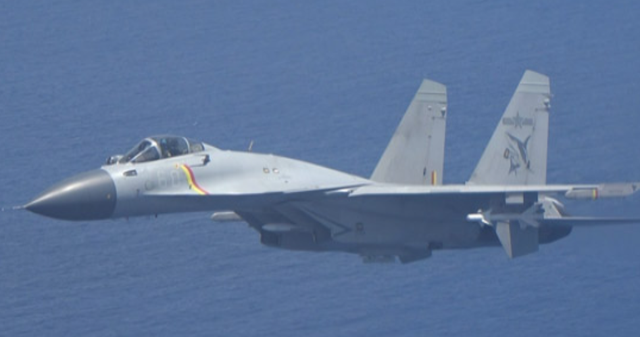 中日正面对峙！日本破防：中国战机在公海用雷达照射日本战机？