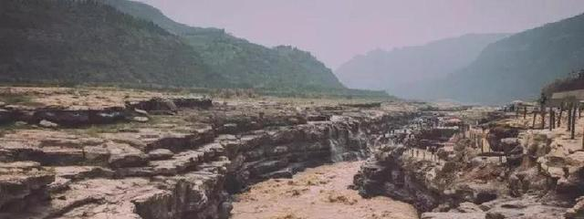 70多年前的大雪天，毛主席为啥决定把河南省会由开封迁至郑州？