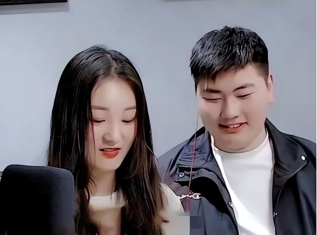 离婚四年后	，大衣哥终于等来好消息，前儿媳陈亚男悔的肠子都青了