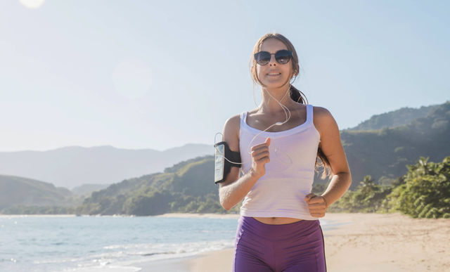 中老年冬跑不感冒的秘密？协和专家：就5个动作	，比穿棉袄管用！