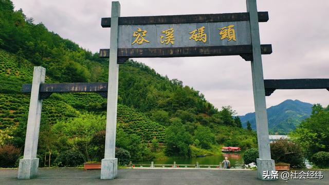 黄山脚下藏着“华东最高原生态湖”！免费赏四季景，文人留有诗