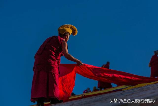 正月甘南,才是真正的信仰天堂,带你走进藏区的盛大节日--晒大佛