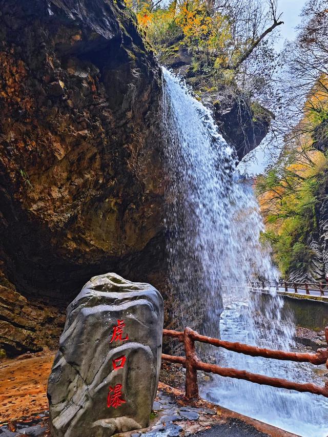 陇南游记：从山水秘境到溶洞奇观，再遇人间烟火