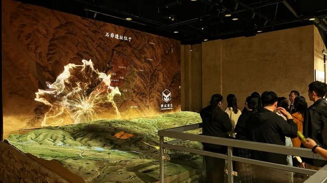 石峁博物馆10月1日恢复开放，全新智能自助导览器将同步上线