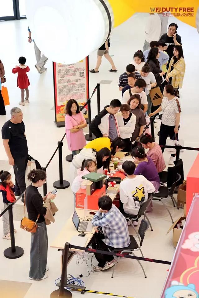 万宁“双节”成绩单：揽金3.8亿元，接待游客57.47万人次