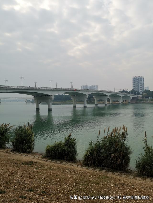 广西壮族自治区南宁市邕江大桥.民生广场