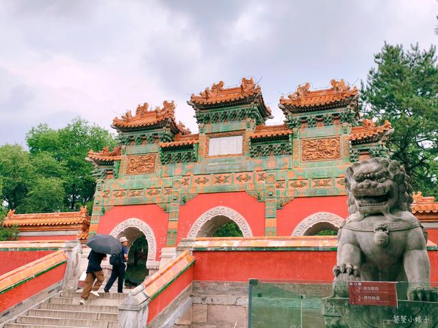为什么承德会有一座小布达拉宫？酷似西藏布宫，顶部布满黄金