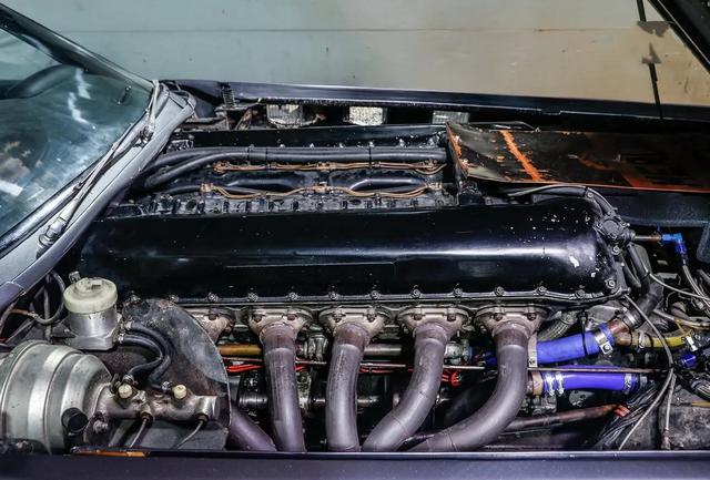 🇬🇧 “野兽	”的传奇：27.0升V12引擎驱动的英国公路怪胎