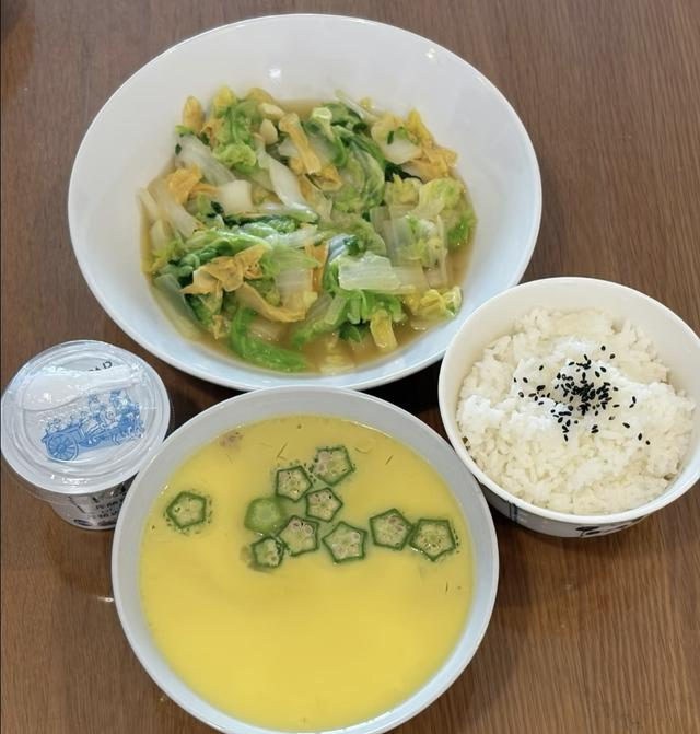国庆不回家，给自己安排七天伙食，顿顿都是减脂餐，看能减多少斤