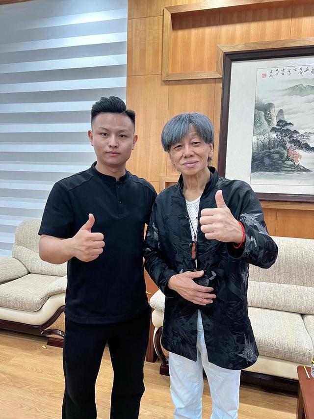 梁小龙去世早有预兆	，关门弟子爆料3个“不良爱好	”，都是催命符