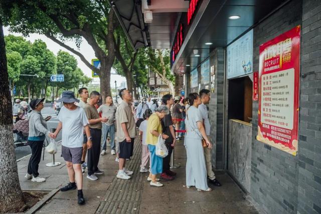 啊？咸甜加河鲜，这座城里的人过那么滋润吗！