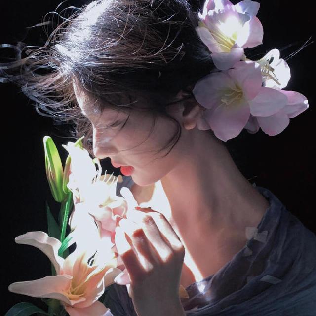风墨壁纸 | 氛围感十足的女生真人头像