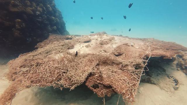 赖在中国仁爱礁9000多天的菲律宾军舰，如今已经不可能拖走了