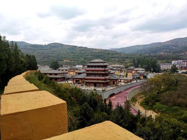 秋色祁山