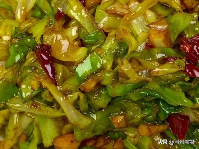 肝火旺盛时，八道素菜可以多吃，解腻美味，降低肝火，老少都爱吃