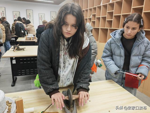 长城作证，中蒙俄青少年共绘友谊