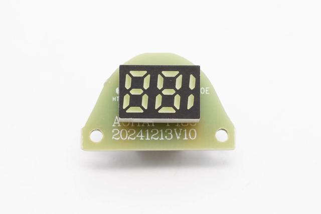 车规电芯150W功率349值不值得买？一加150W超级闪充移动电源拆解