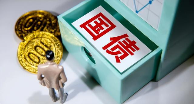 中美GDP差距再次拉大！中国GDP跌到美国62%，到底是哪出问题了？