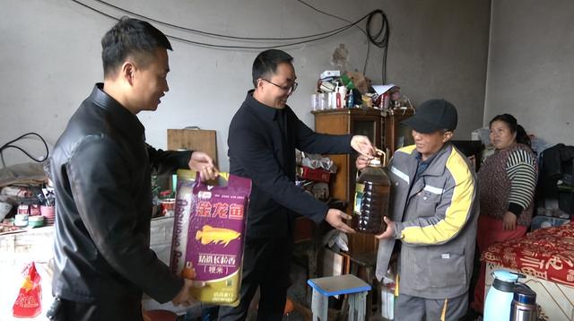 【网络中国节·重阳】合水县兴业路社区开展“赏秋迎重阳 畅叙邻里情”徒步登高活动