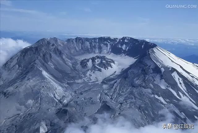 夺命火山爆大量浓烟，美地质局发紧急通知，原因和45年前爆发有关