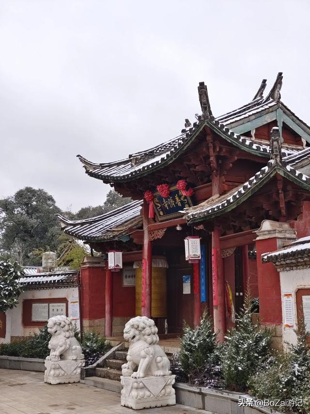 探秘小众古迹，丽江普济寺揭秘，乾隆年间的藏传佛教神秘寺院