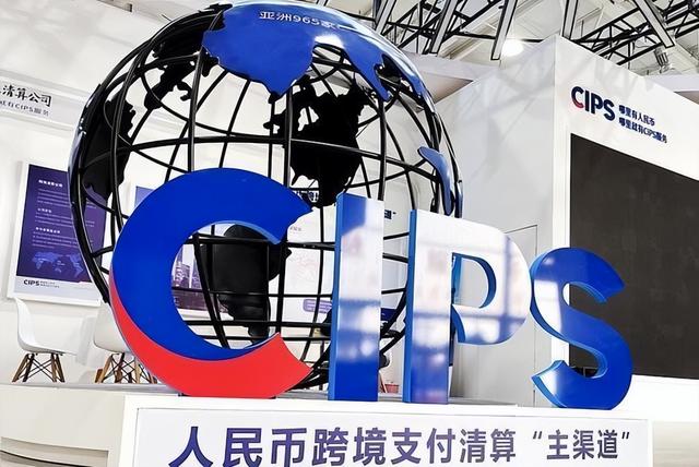 特朗普毁约了，上亿军火奔向台岛,中方持续抛美债，切中美国命脉