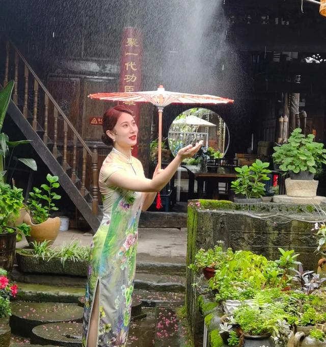 昭化的雨天秋意，古城的千年诗意，这个秋天，来昭化古城进行一场雨的约会吧！